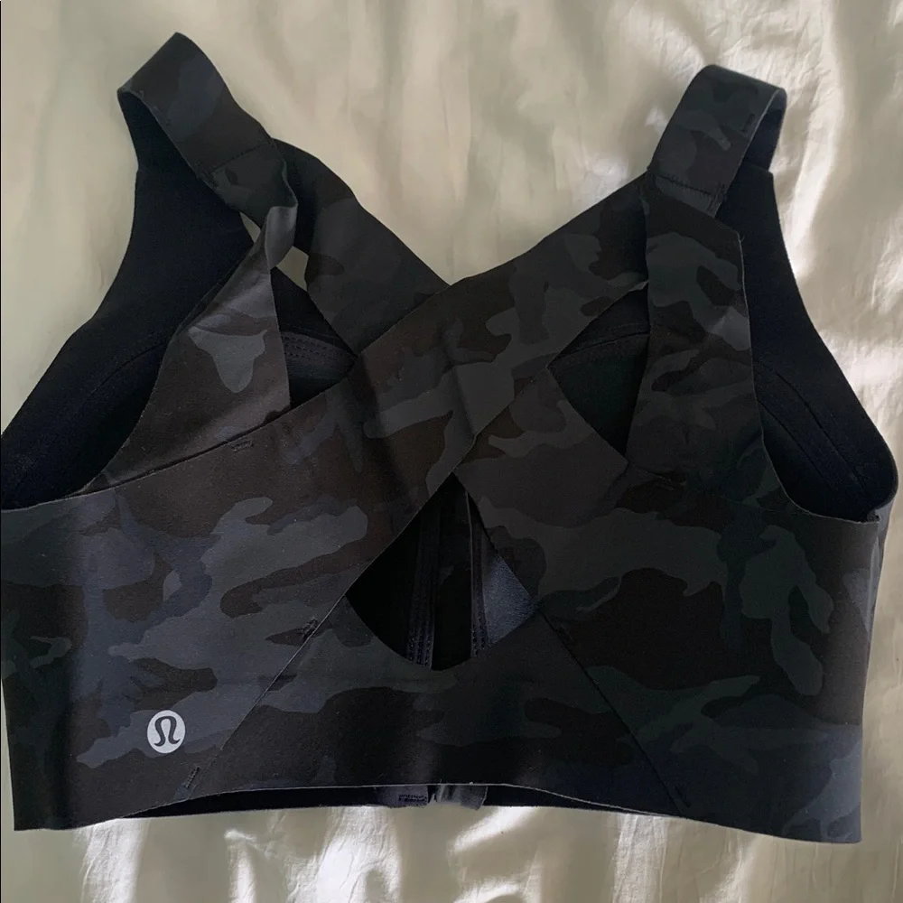 Lululemon Athletica Black Camouflage Sports Bra - Picture 2 of 4